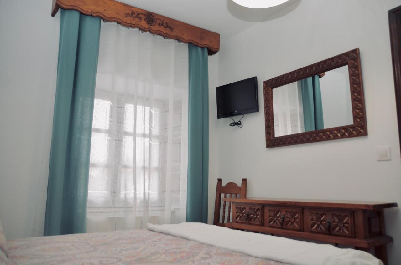 Apartamento Hiedra Santillana del Mar Exterior photo